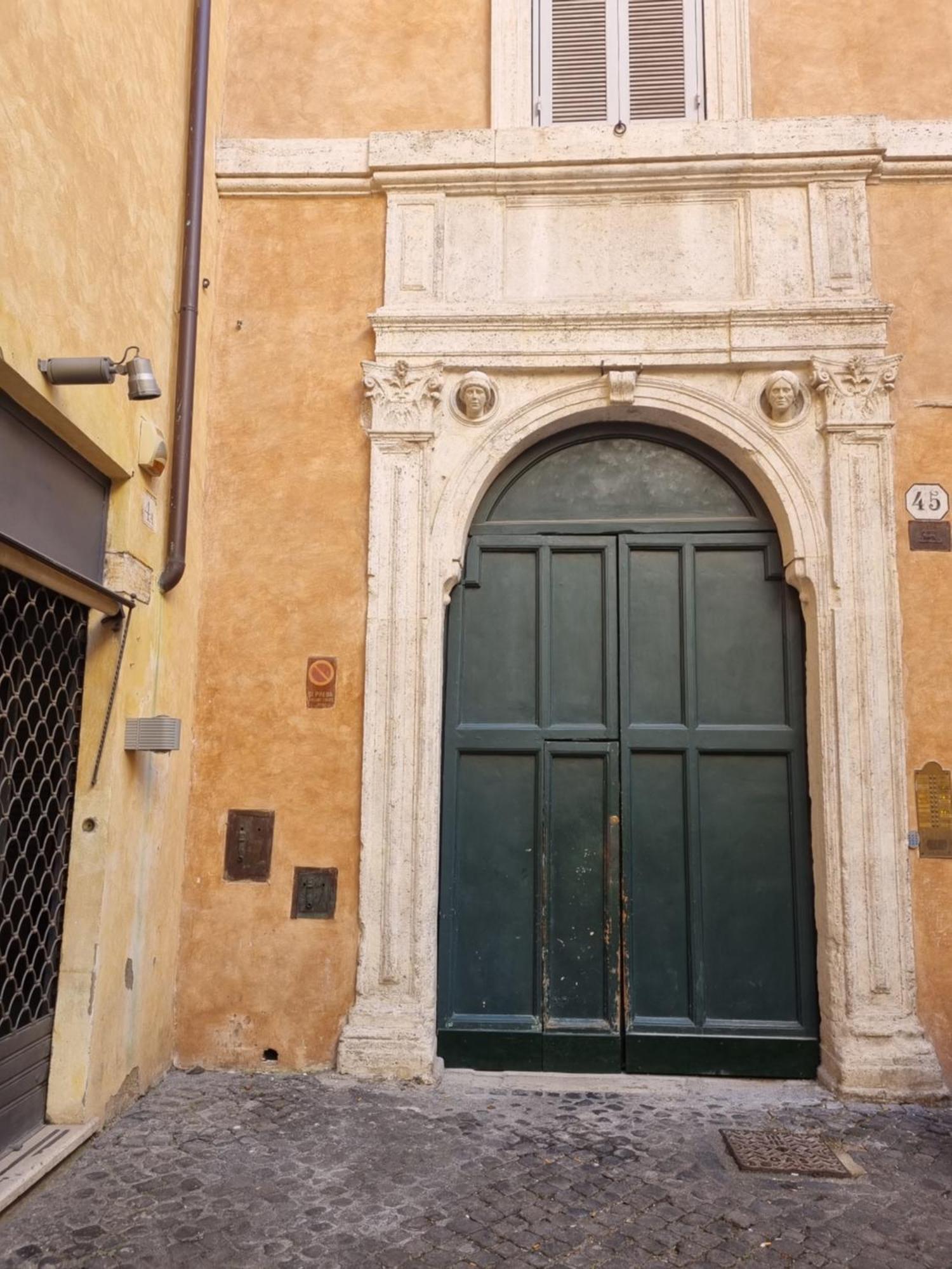 Coronari Apartments 2 Rome Bagian luar foto